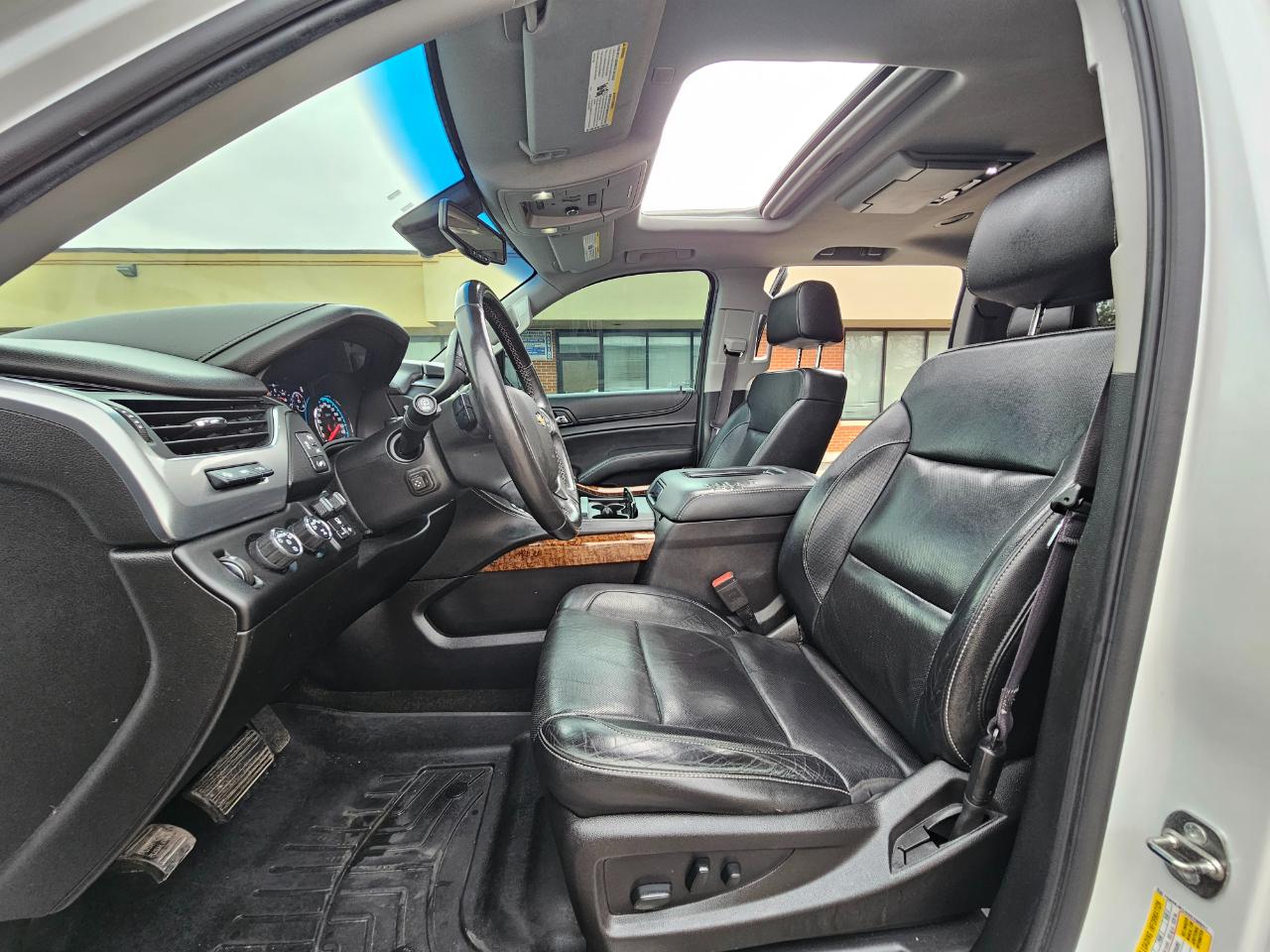 Chevrolet Suburban 4WD 4dr 1500 Premier 2017