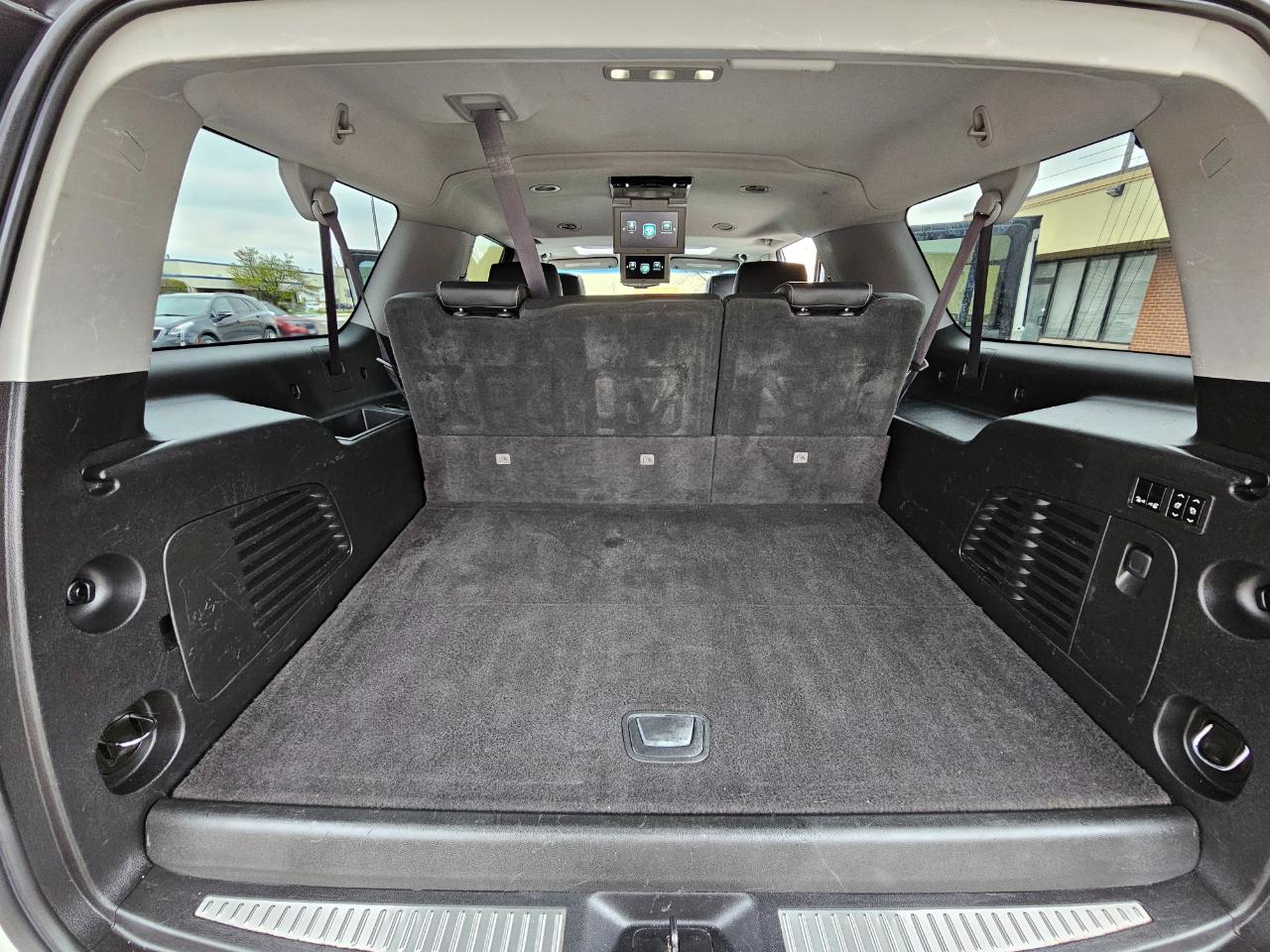 Chevrolet Suburban 4WD 4dr 1500 Premier 2017