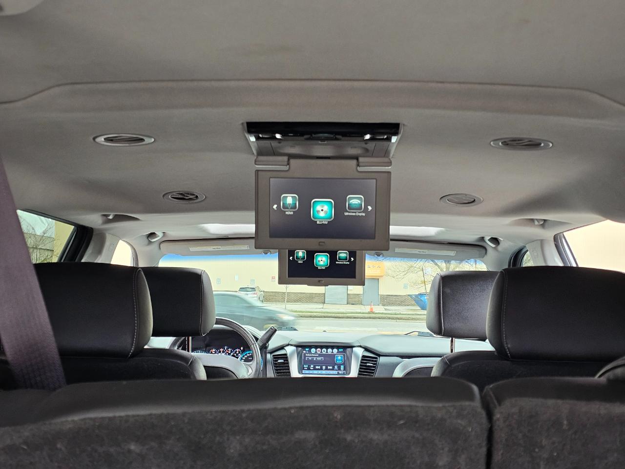 Chevrolet Suburban 4WD 4dr 1500 Premier 2017