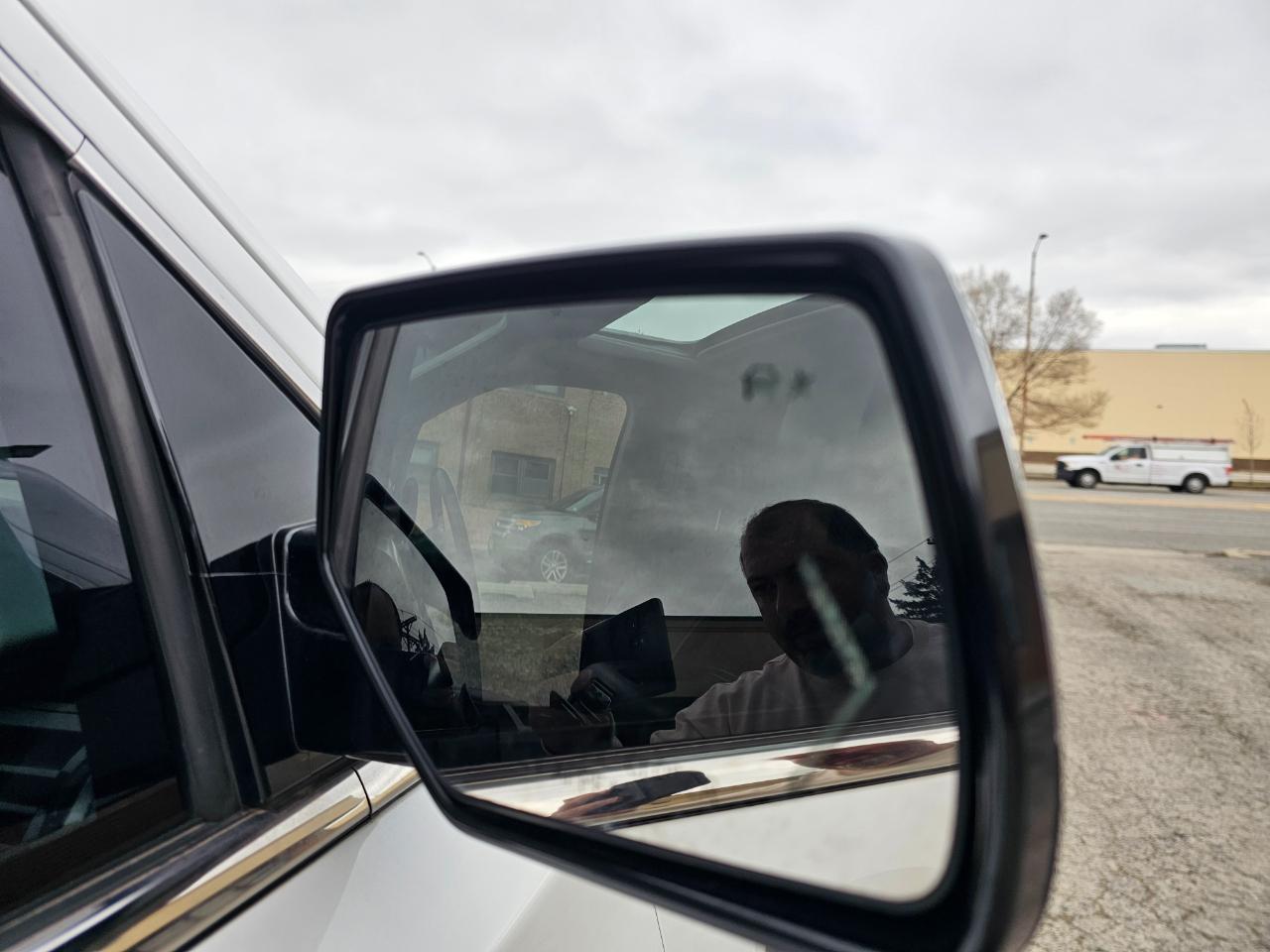 Chevrolet Suburban 4WD 4dr 1500 Premier 2017