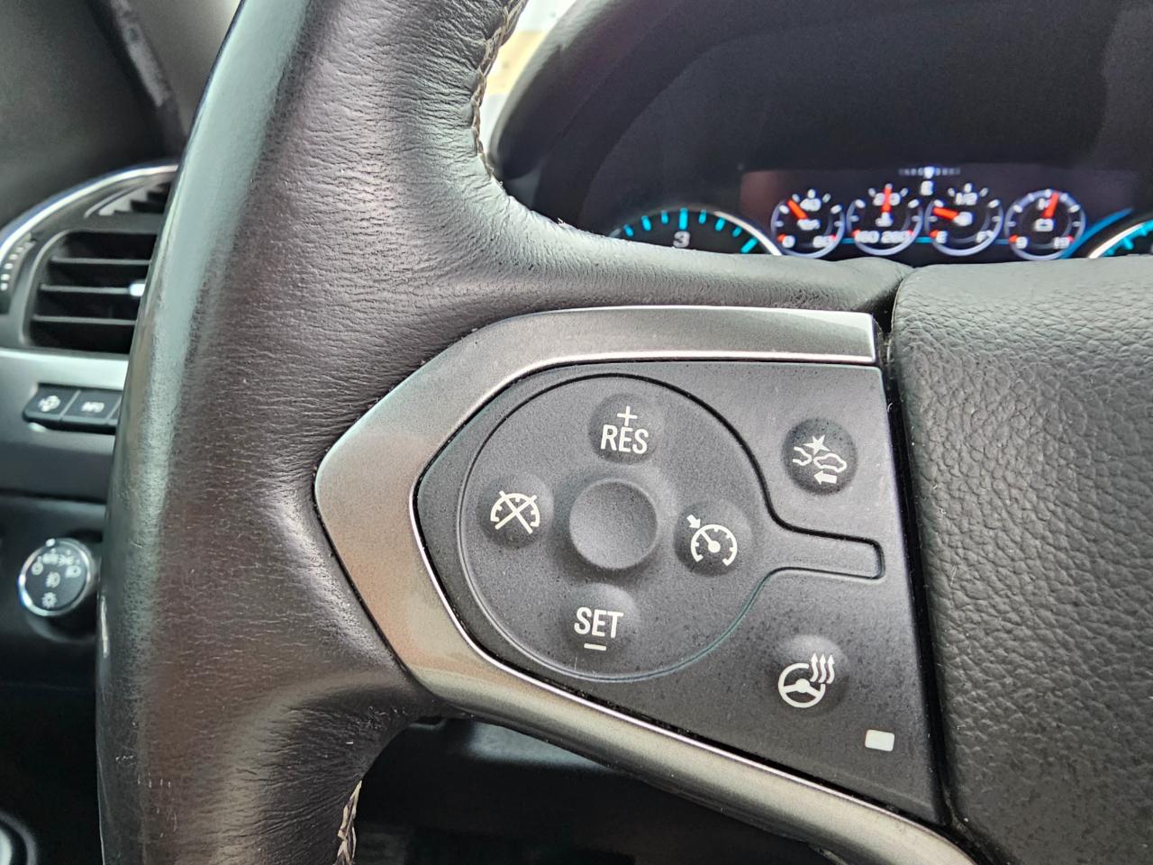 Chevrolet Suburban 4WD 4dr 1500 Premier 2017