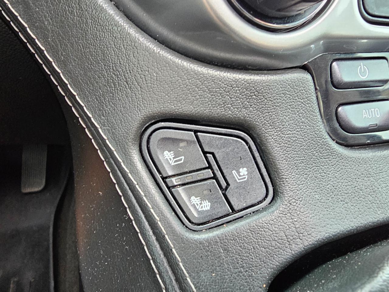 Chevrolet Suburban 4WD 4dr 1500 Premier 2017