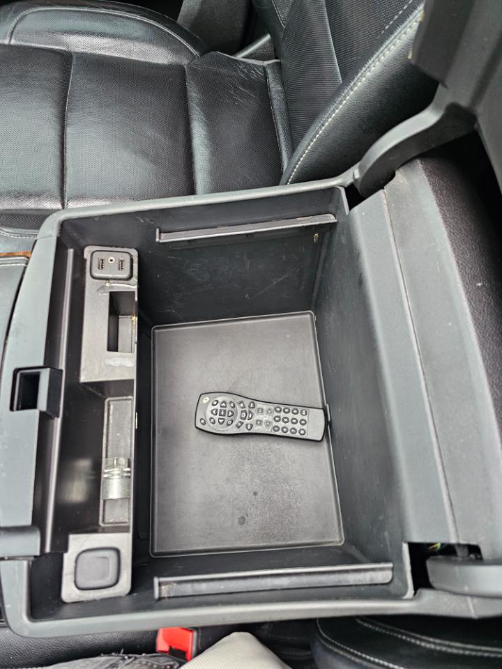 Chevrolet Suburban 4WD 4dr 1500 Premier 2017