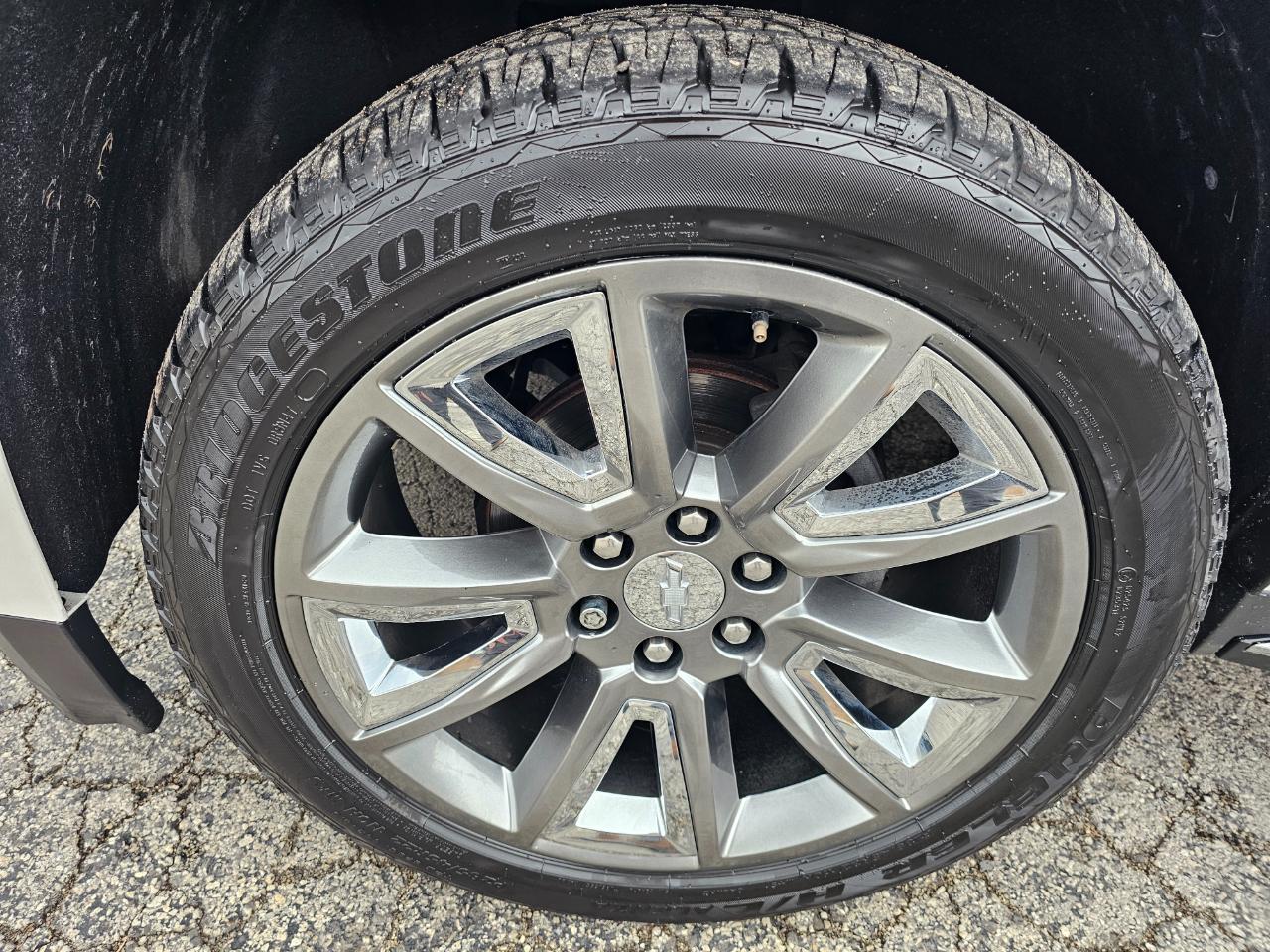 Chevrolet Suburban 4WD 4dr 1500 Premier 2017