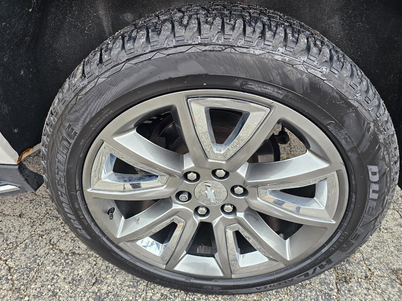 Chevrolet Suburban 4WD 4dr 1500 Premier 2017