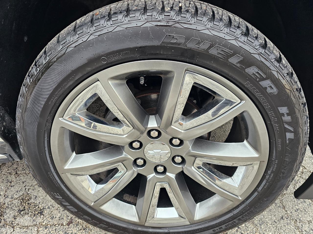 Chevrolet Suburban 4WD 4dr 1500 Premier 2017