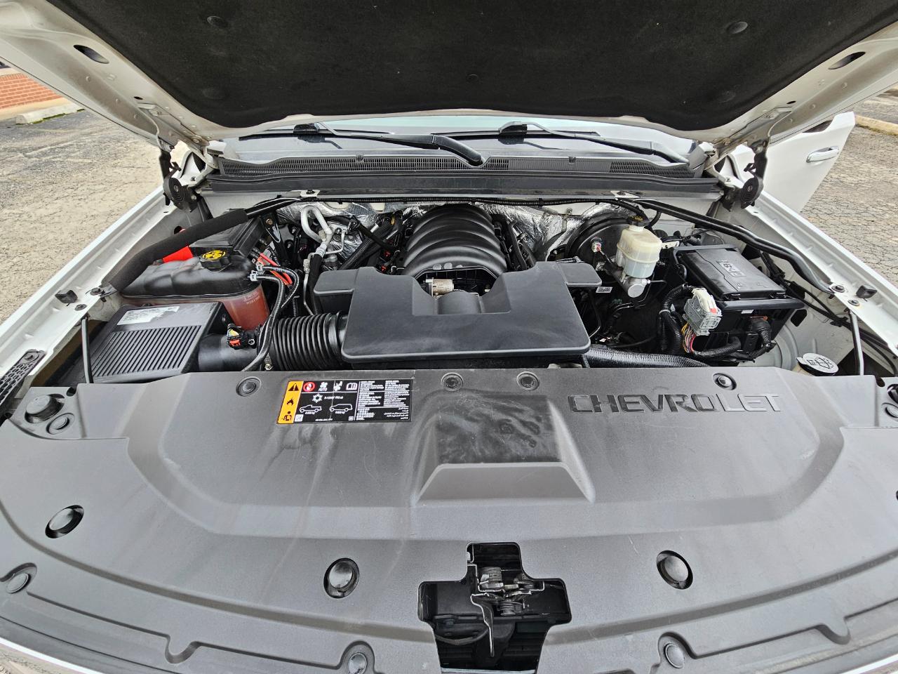 Chevrolet Suburban 4WD 4dr 1500 Premier 2017