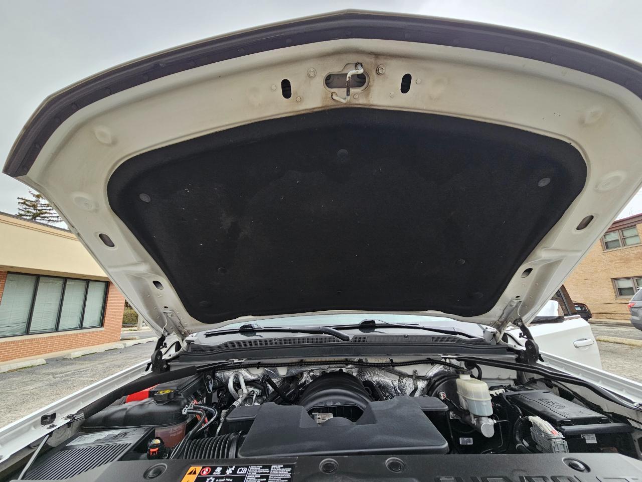 Chevrolet Suburban 4WD 4dr 1500 Premier 2017