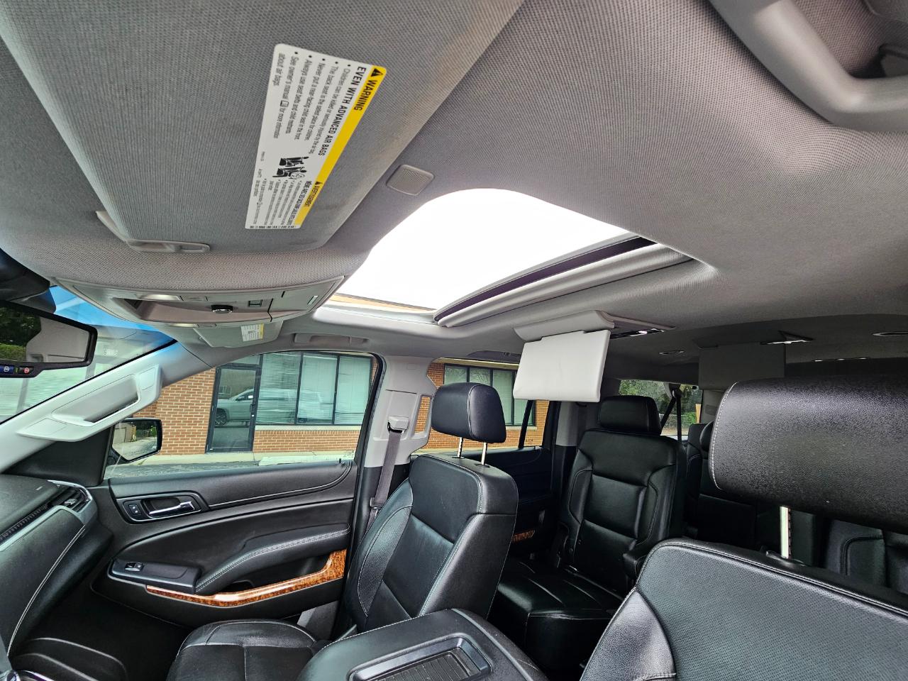 Chevrolet Suburban 4WD 4dr 1500 Premier 2017