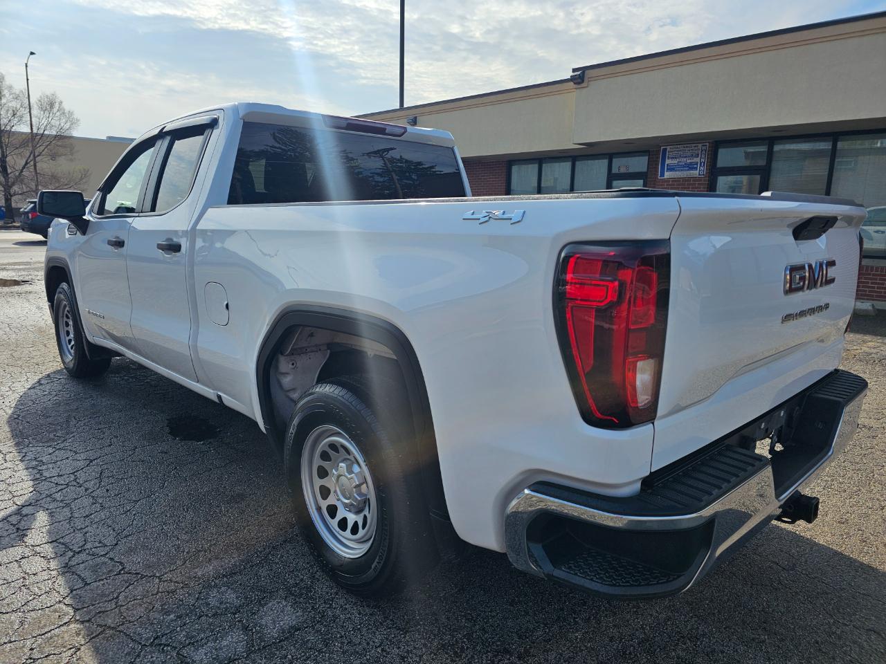 GMC Sierra 1500 4WD Double Cab 147" 2021
