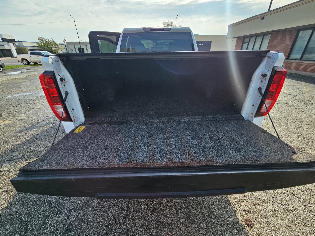 GMC Sierra 1500 4WD Double Cab 147" 2021