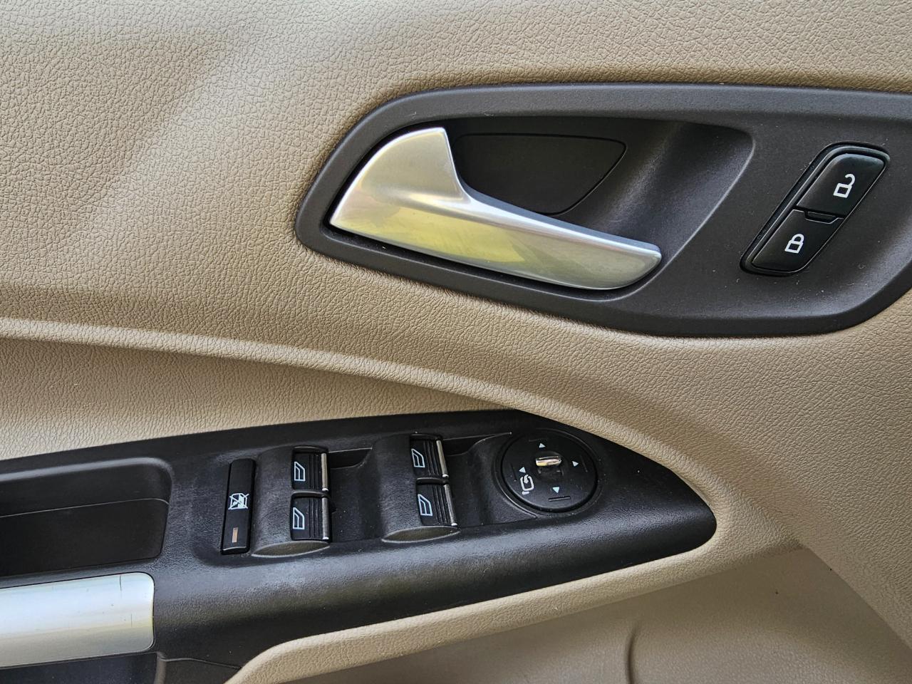 Ford Transit Connect Wagon 4dr Wgn LWB Titanium w/Rear Liftgate 2015