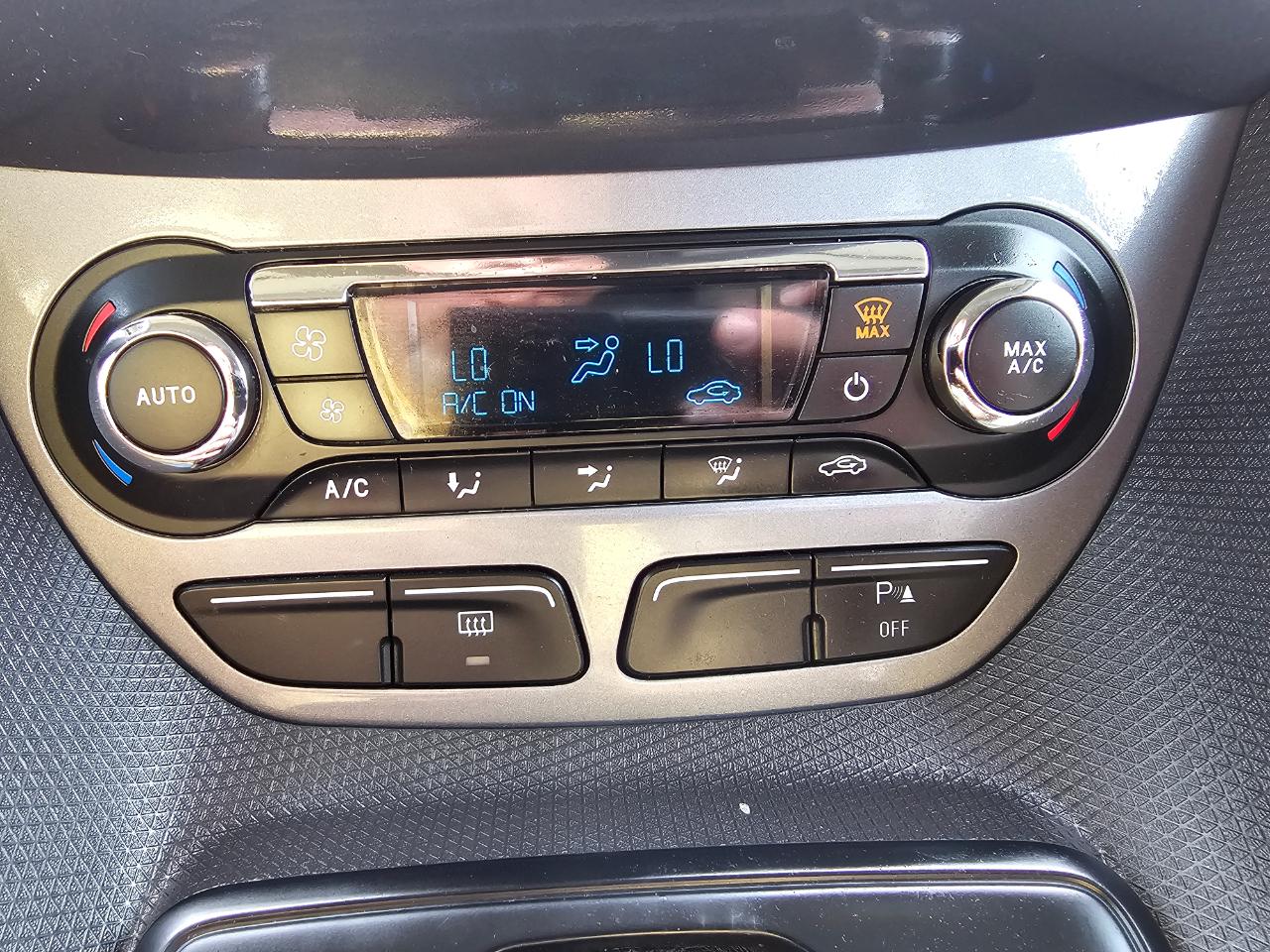 Ford Transit Connect Wagon 4dr Wgn LWB Titanium w/Rear Liftgate 2015