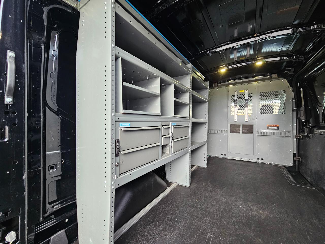 Ford Transit Van T-250 148" Med Rf 9000 GVWR Sliding RH Dr 2017