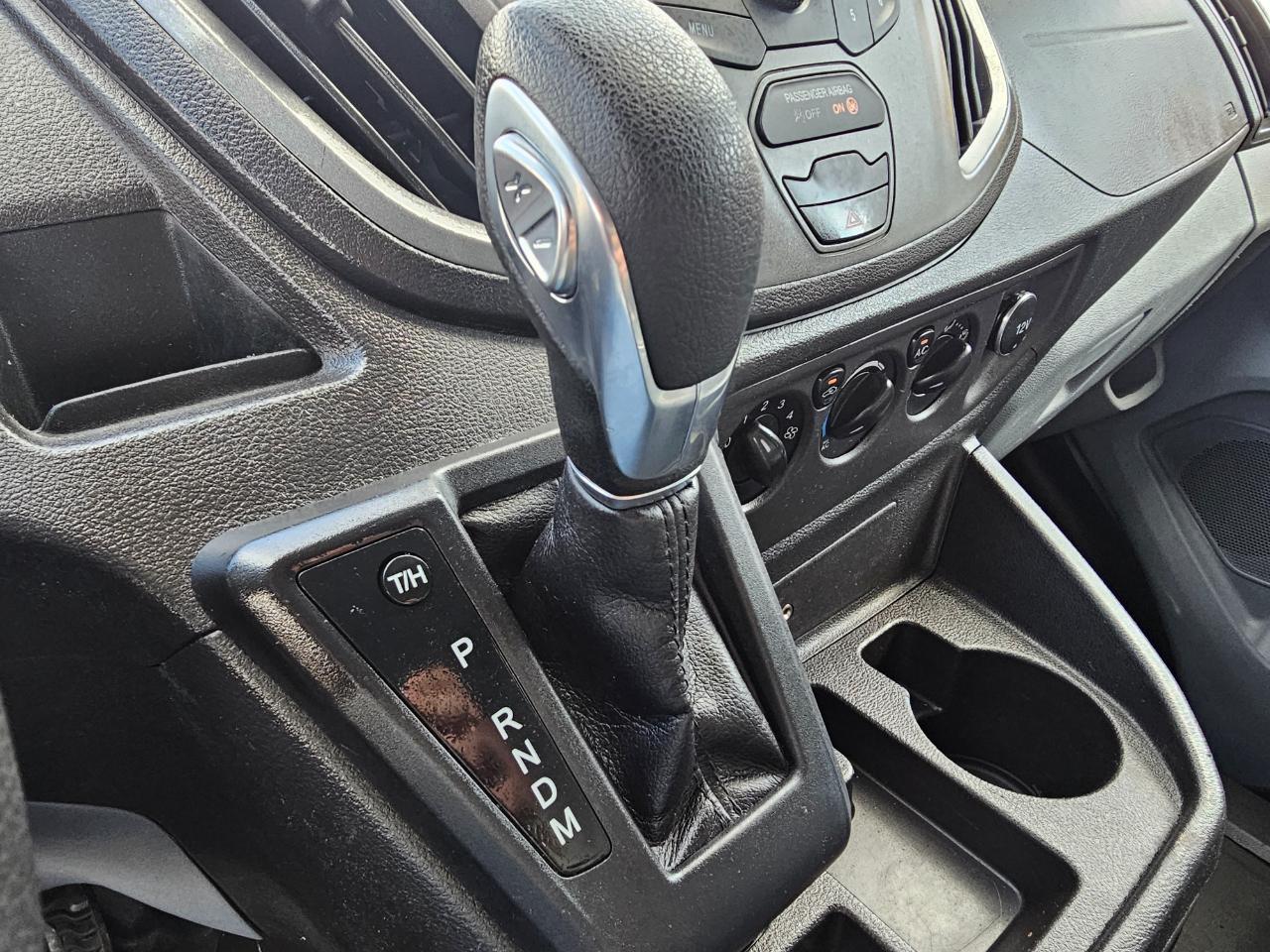 Ford Transit Van T-250 148" Med Rf 9000 GVWR Sliding RH Dr 2017