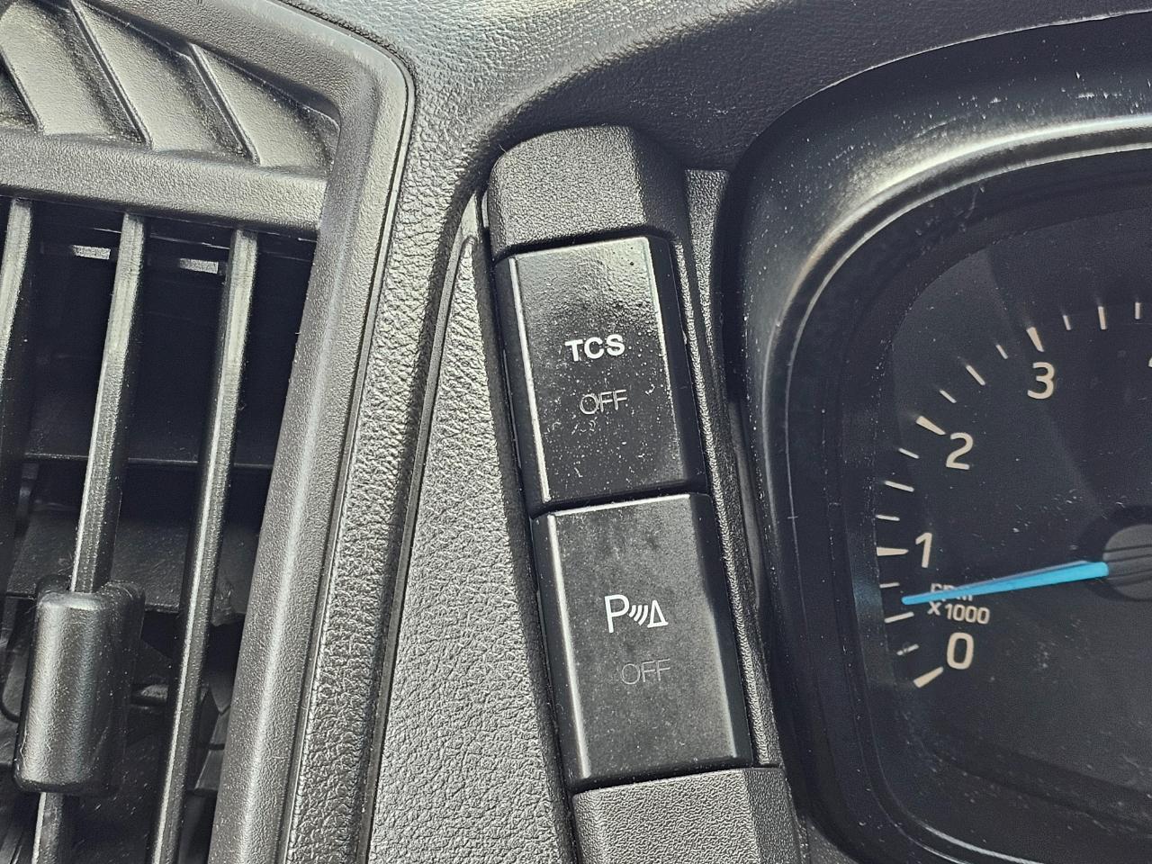 Ford Transit Van T-250 148" Med Rf 9000 GVWR Sliding RH Dr 2017