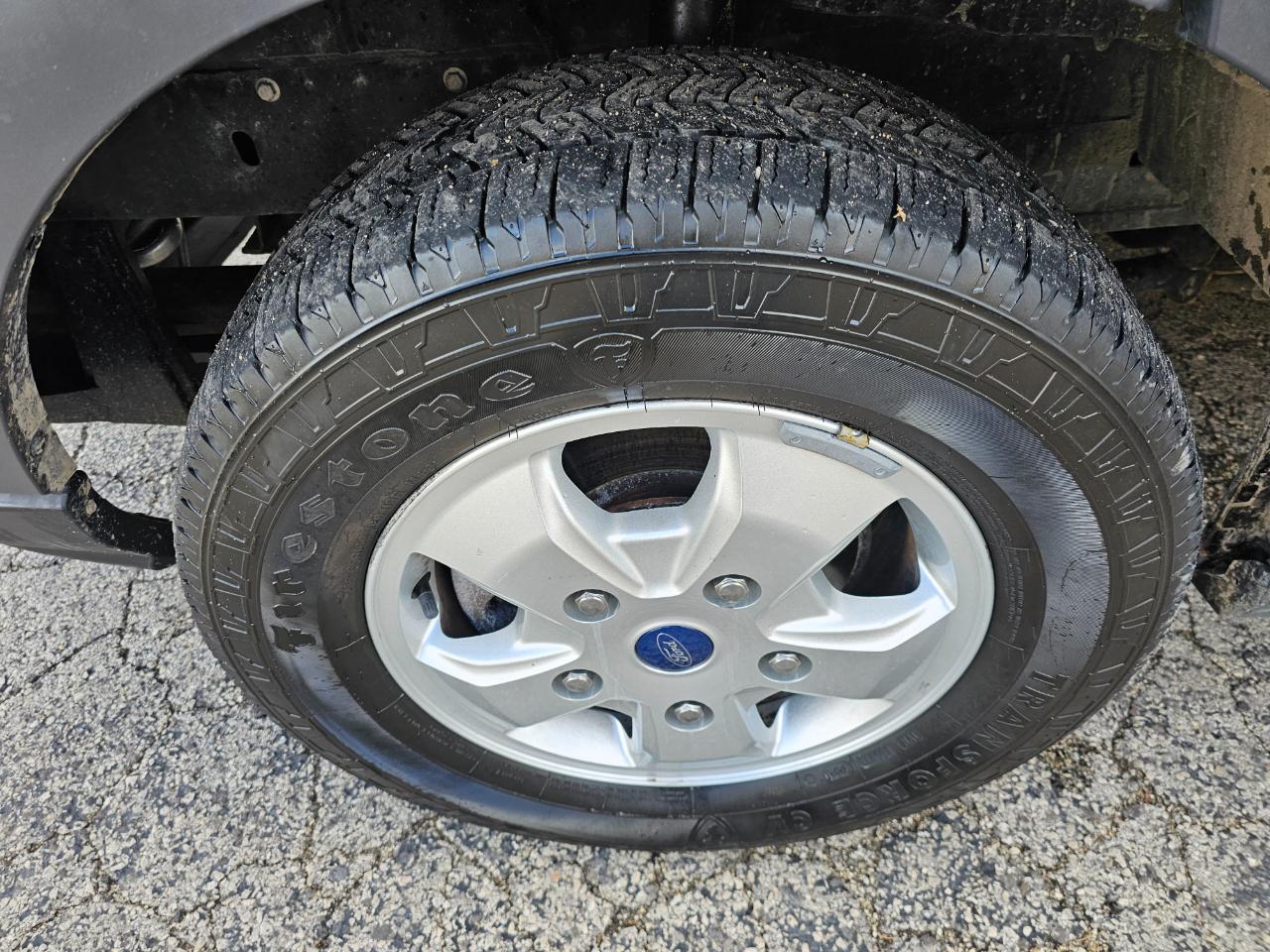 Ford Transit Van T-250 148" Med Rf 9000 GVWR Sliding RH Dr 2017