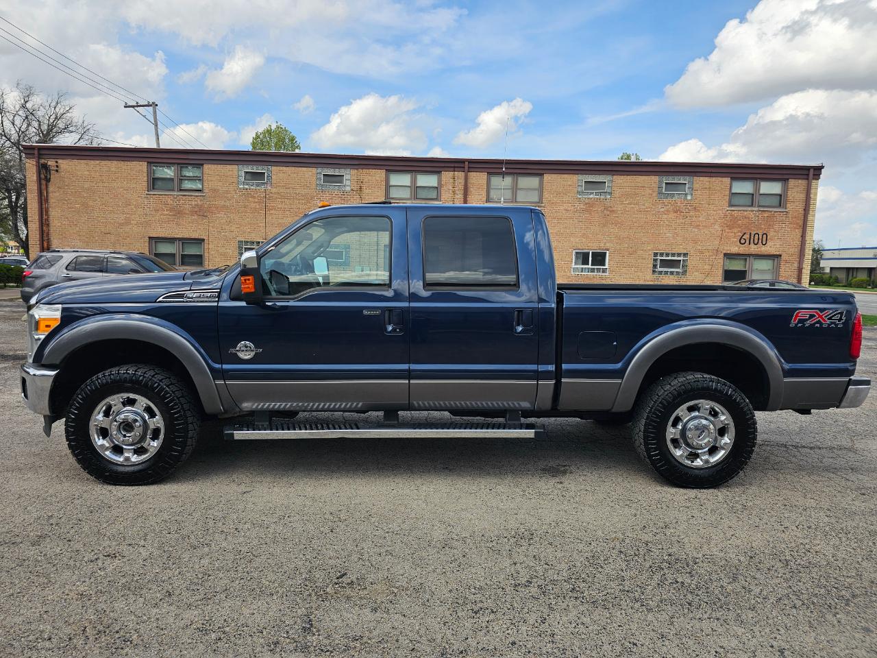 Ford Super Duty F-350 SRW 4WD Crew Cab 156" Lariat 2014