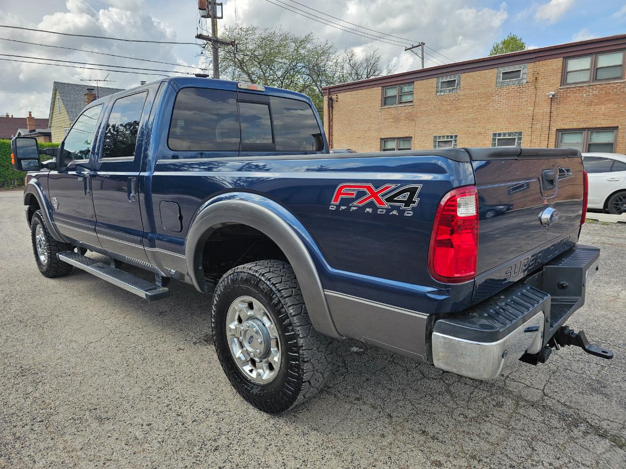 Ford Super Duty F-350 SRW 4WD Crew Cab 156" Lariat 2014