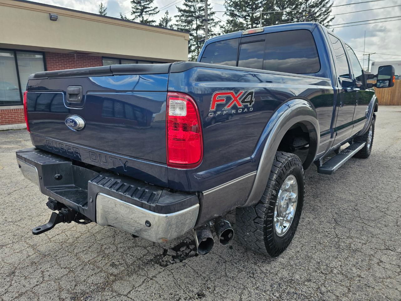 Ford Super Duty F-350 SRW 4WD Crew Cab 156" Lariat 2014