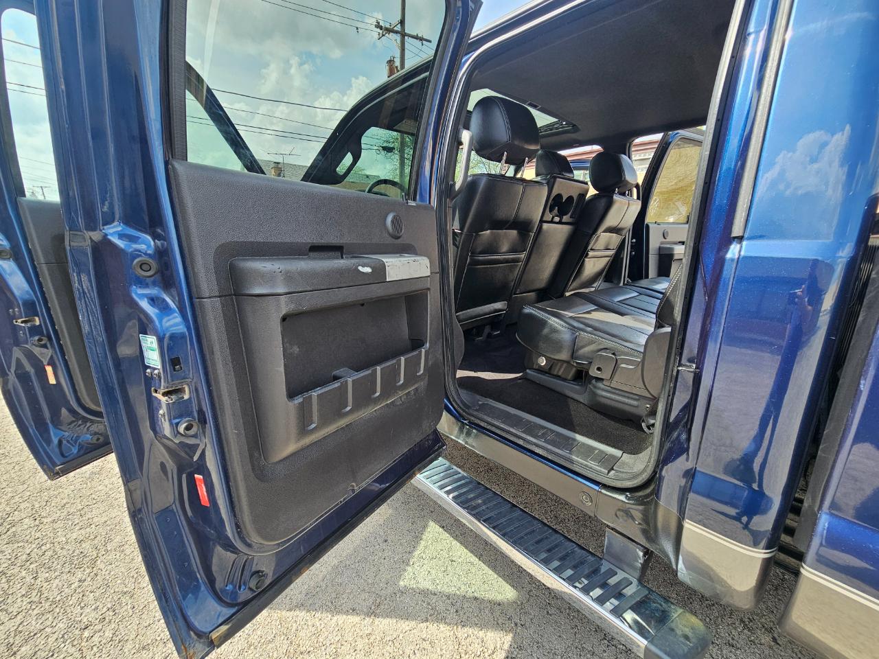 Ford Super Duty F-350 SRW 4WD Crew Cab 156" Lariat 2014