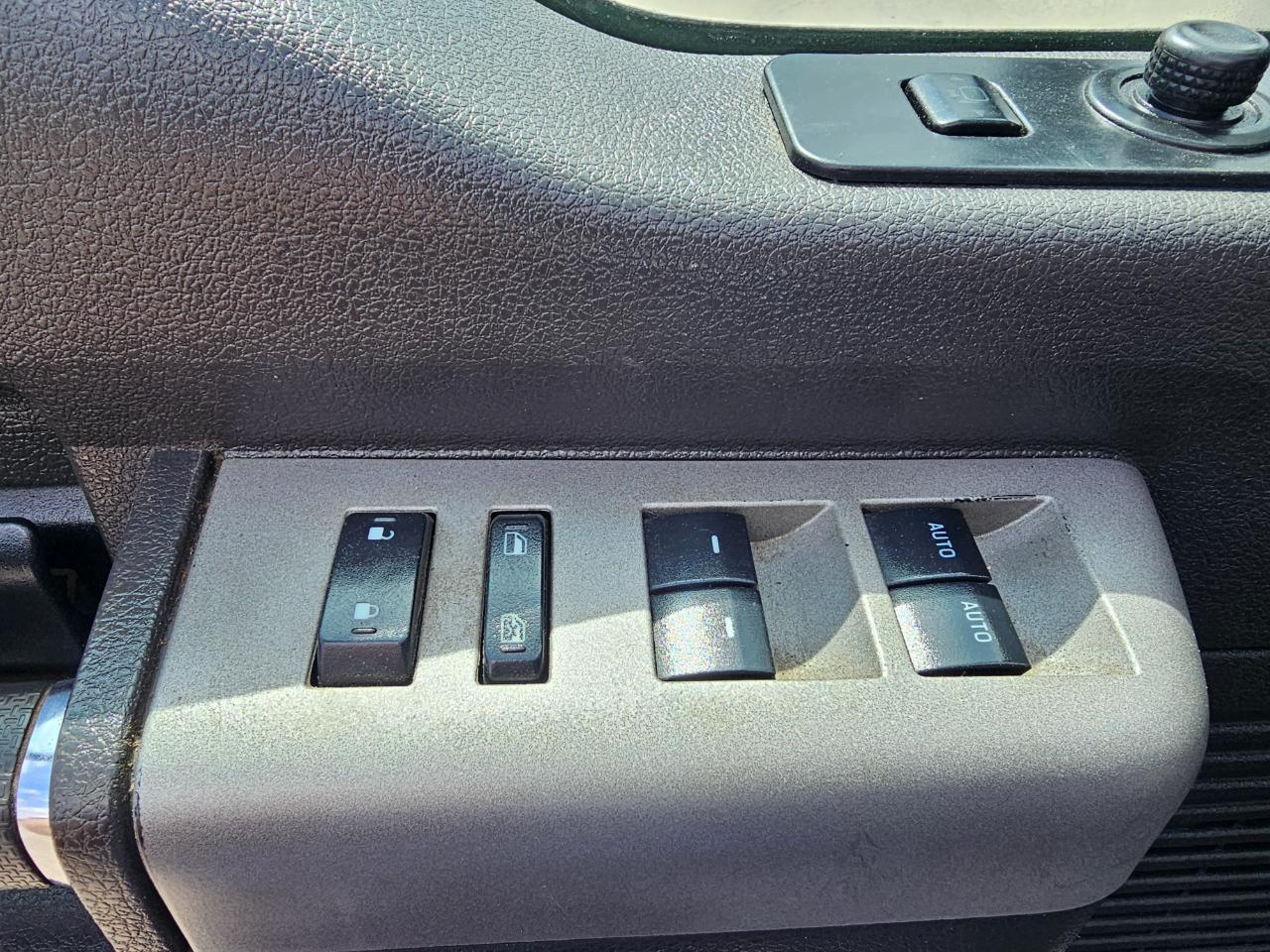 Ford Super Duty F-350 SRW 4WD Crew Cab 156" Lariat 2014