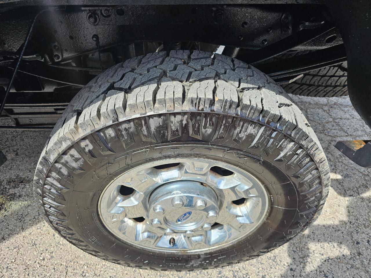 Ford Super Duty F-350 SRW 4WD Crew Cab 156" Lariat 2014