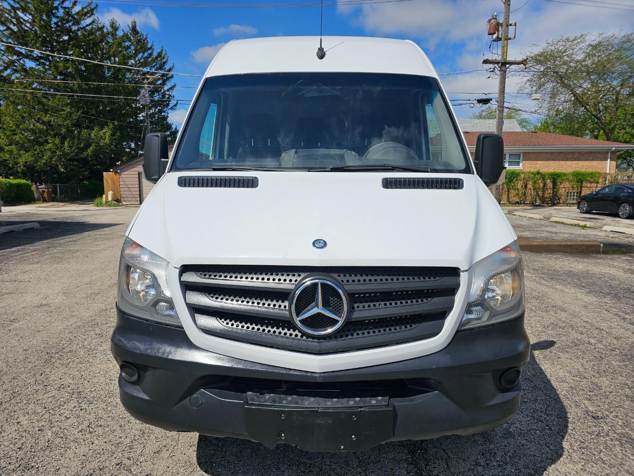Mercedes-Benz Sprinter Cargo Vans RWD 2500 144" 2015