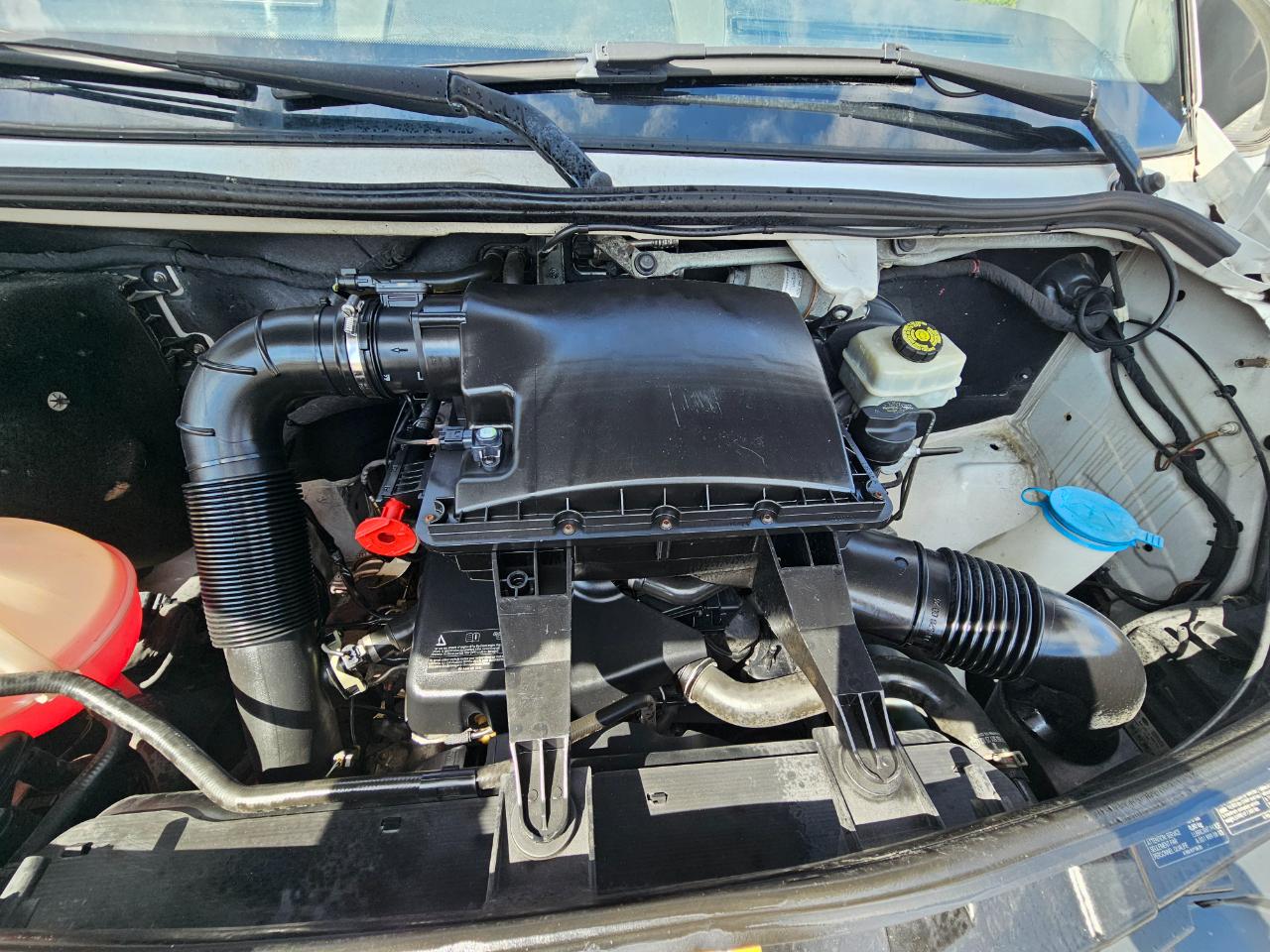 Mercedes-Benz Sprinter Cargo Vans RWD 2500 144" 2015