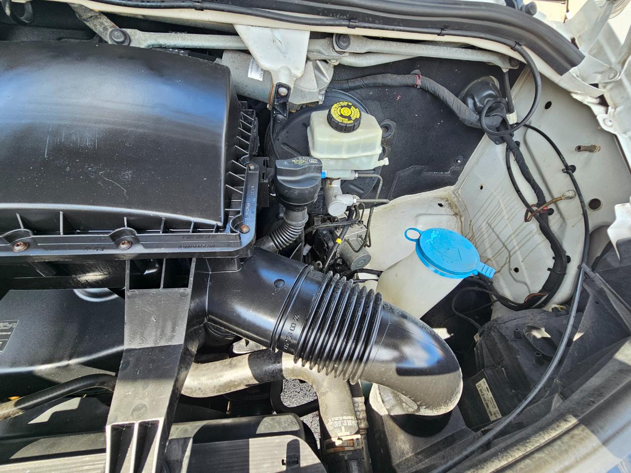 Mercedes-Benz Sprinter Cargo Vans RWD 2500 144" 2015