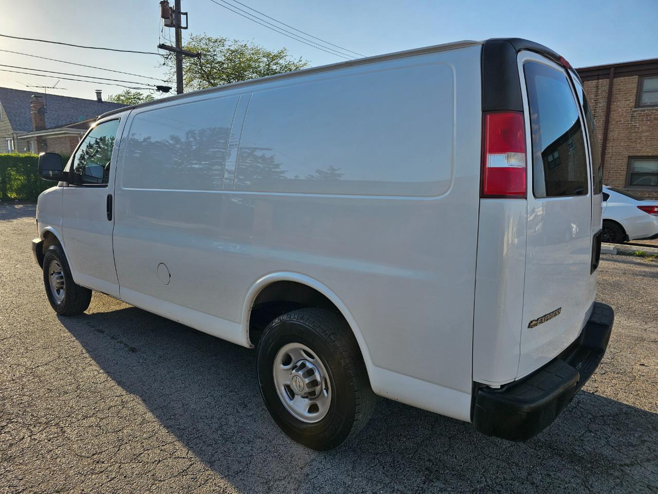 Chevrolet Express Cargo Van RWD 2500 135" 2019