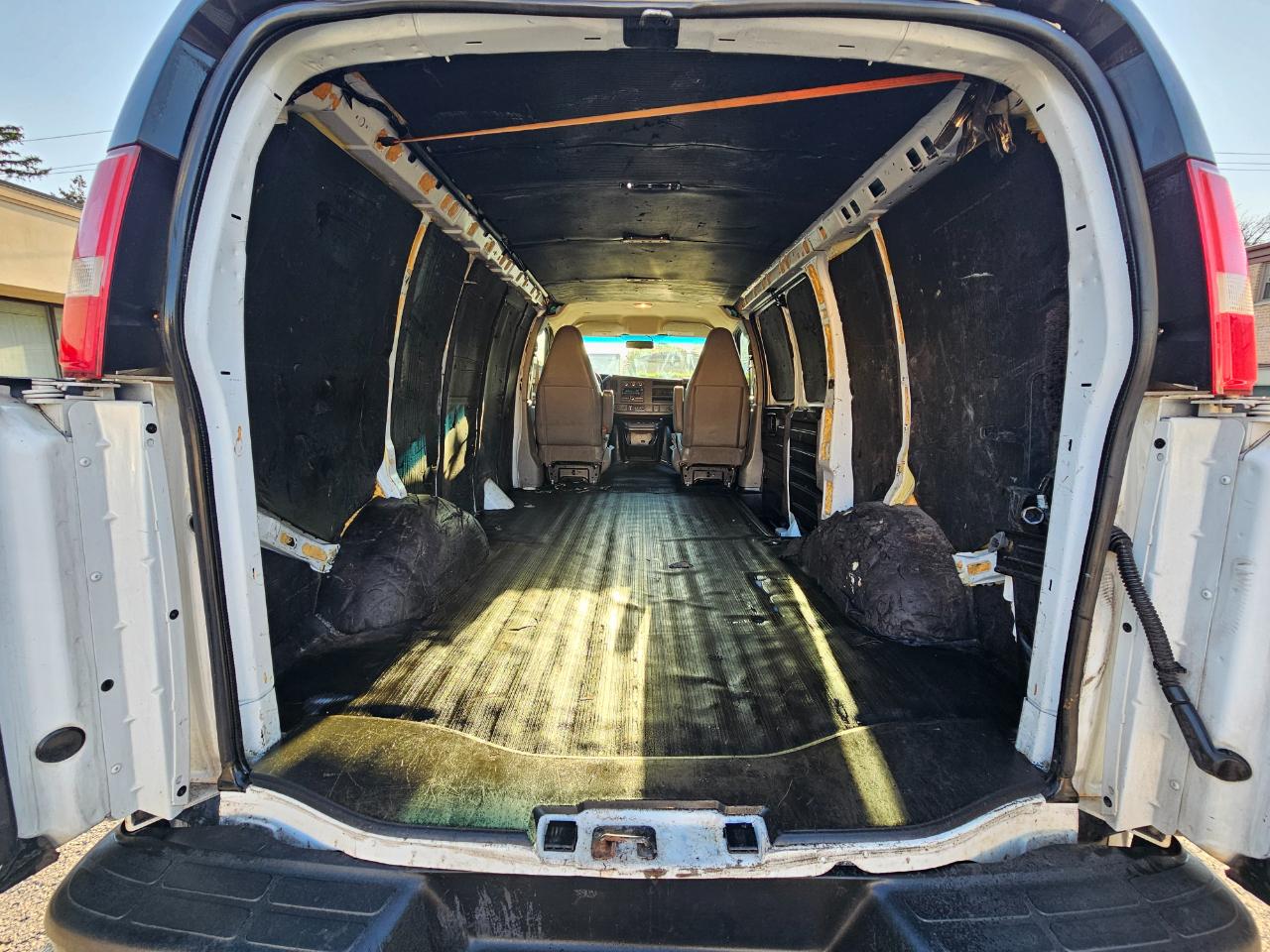 Chevrolet Express Cargo Van RWD 2500 135" 2019