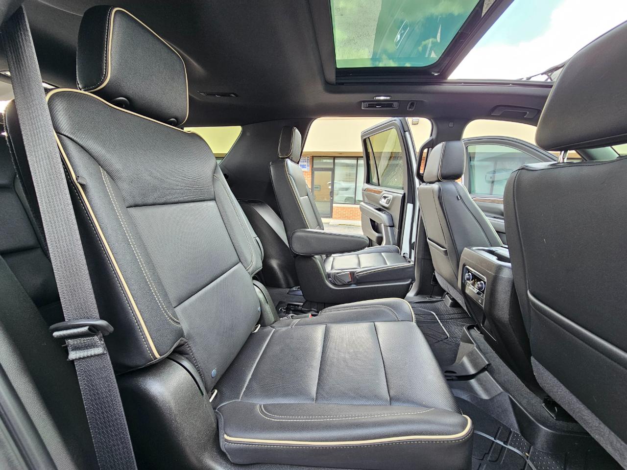 Chevrolet Tahoe 4WD 4dr Premier 2021