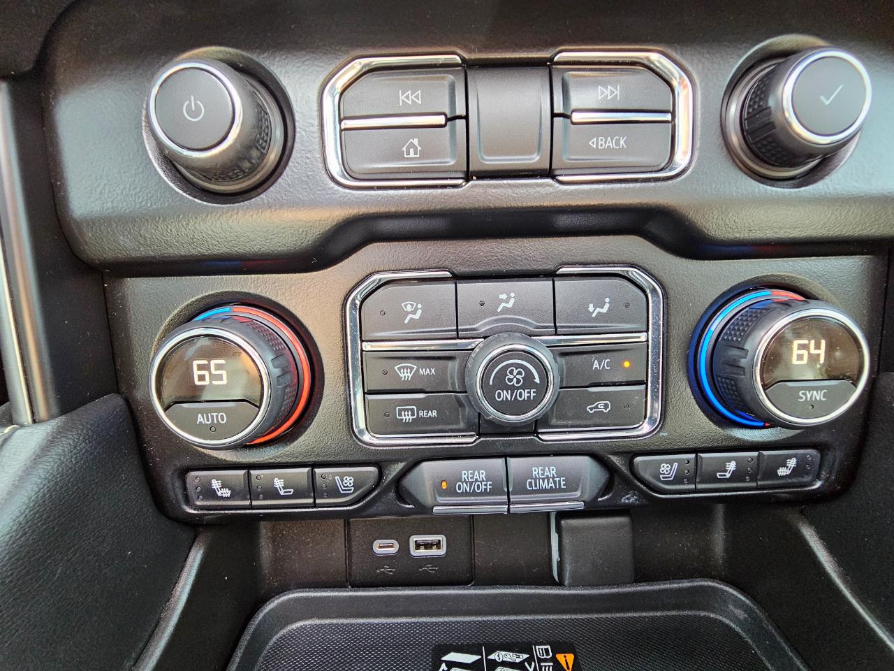 Chevrolet Tahoe 4WD 4dr Premier 2021