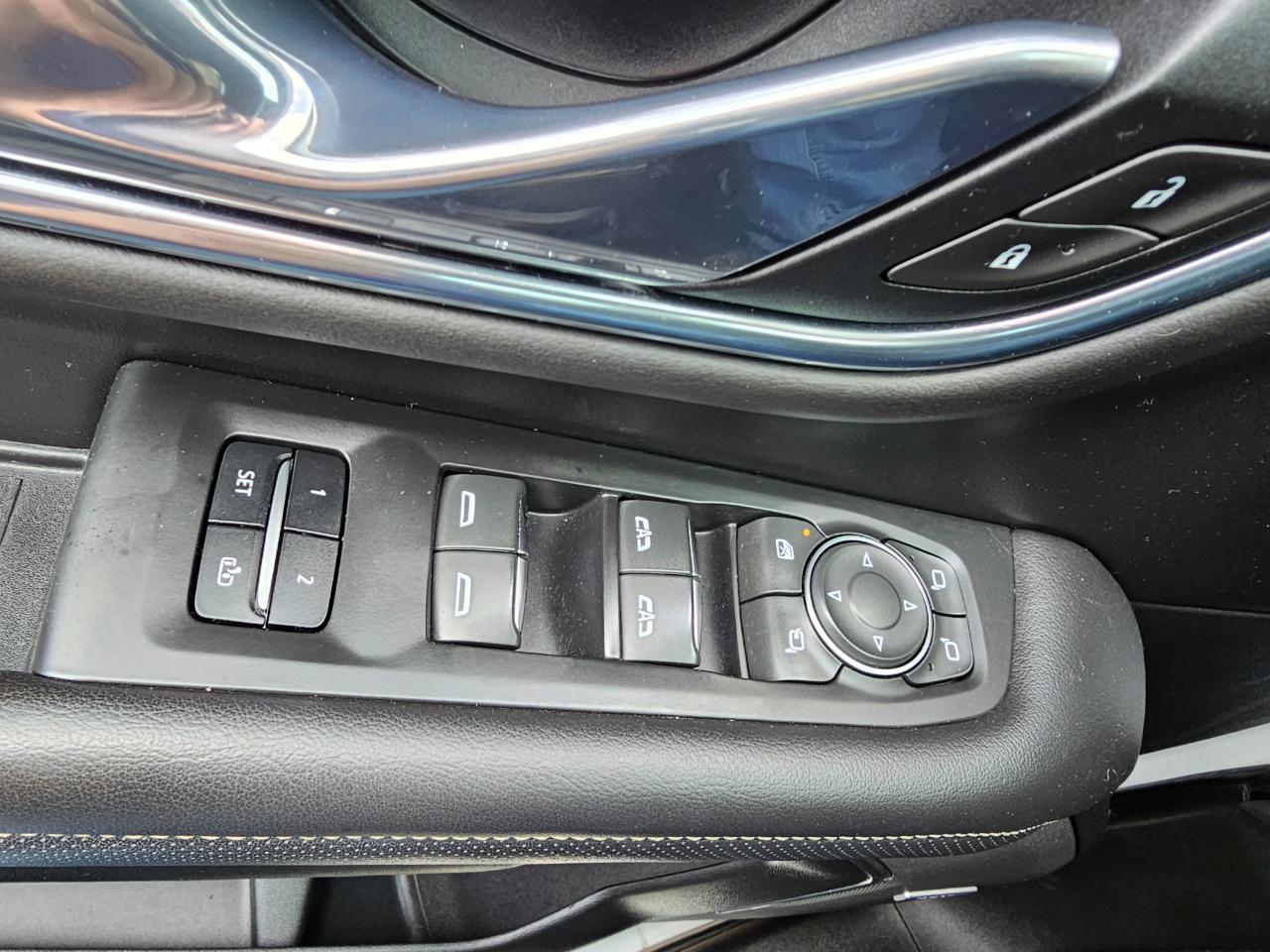 Chevrolet Tahoe 4WD 4dr Premier 2021