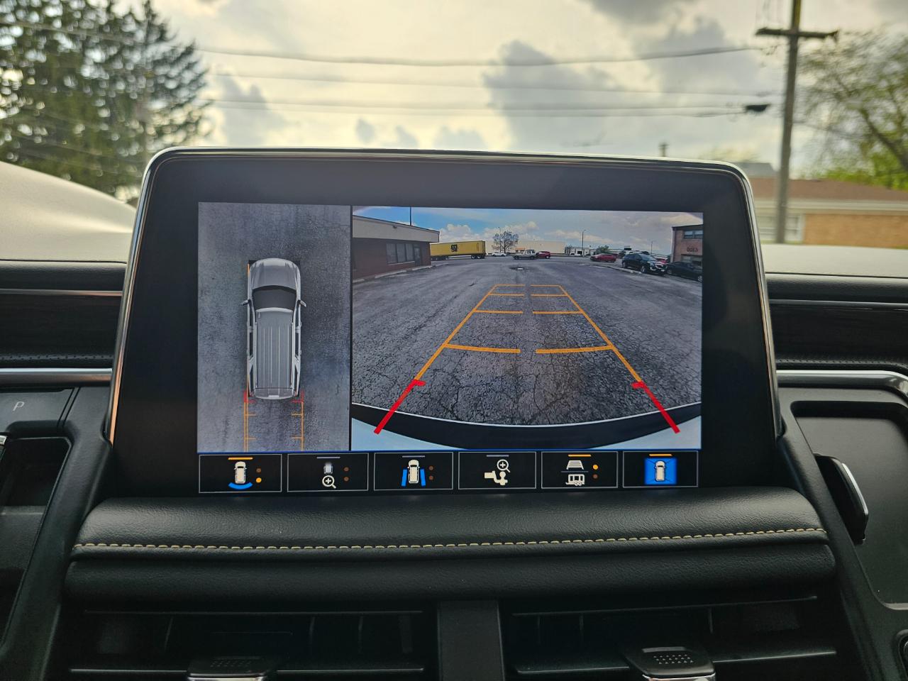 Chevrolet Tahoe 4WD 4dr Premier 2021