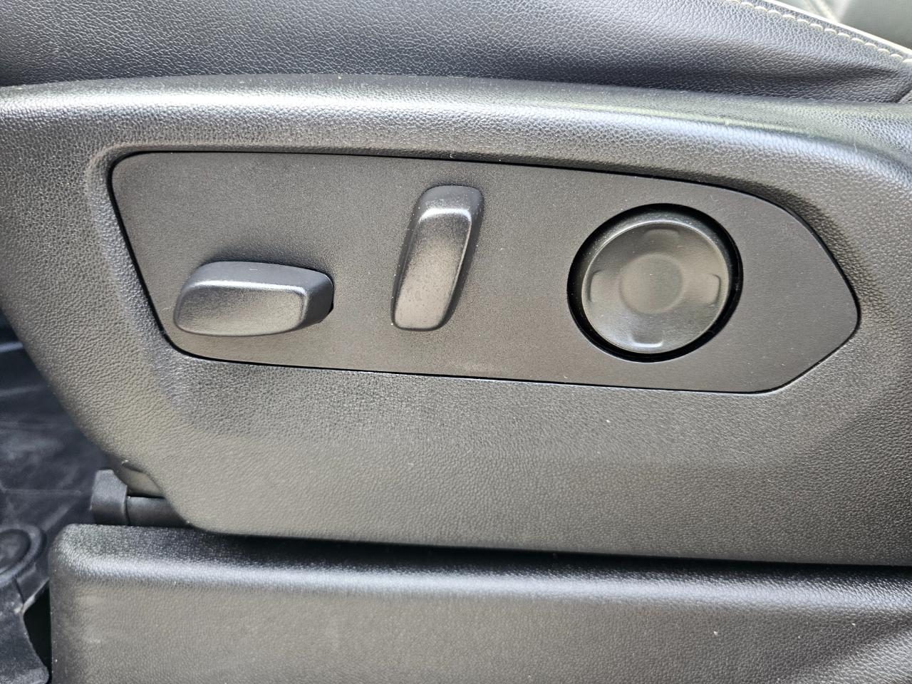 Chevrolet Tahoe 4WD 4dr Premier 2021