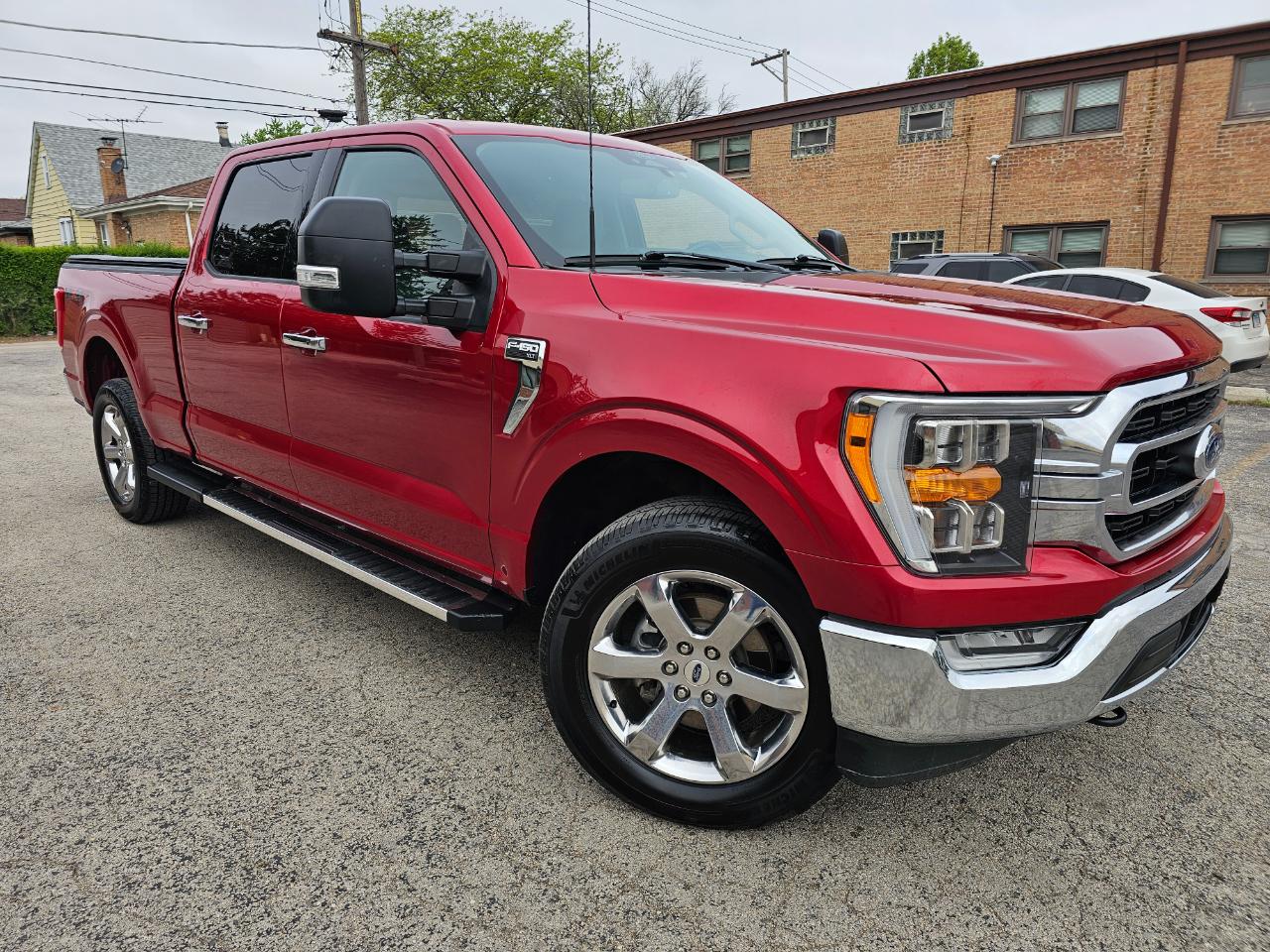 2022 Ford F-150 4WD SuperCrew 157" XLT w/HD Payload Pkg