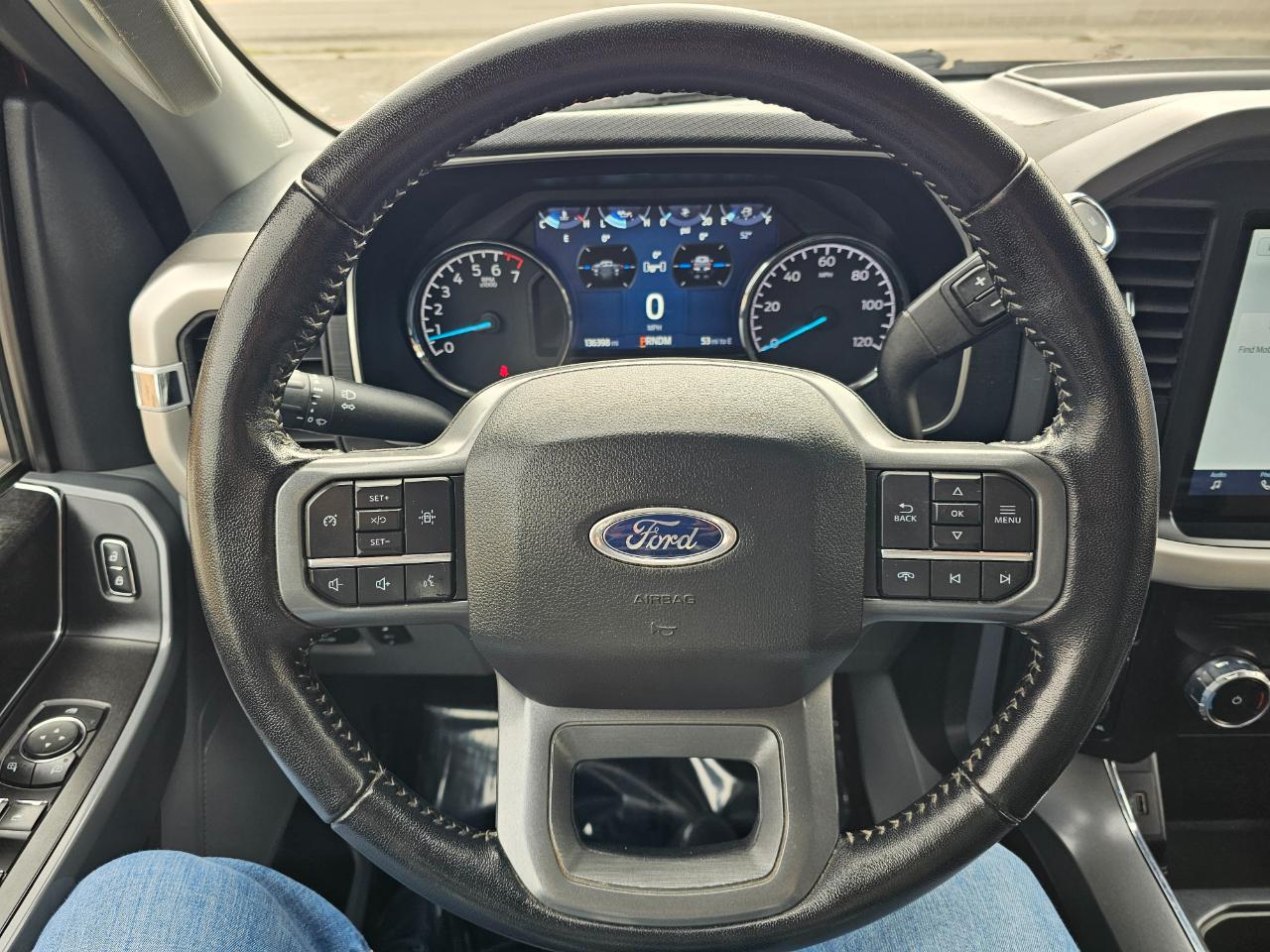 Ford F-150 4WD SuperCrew 157" XLT w/HD Payload Pkg 2022