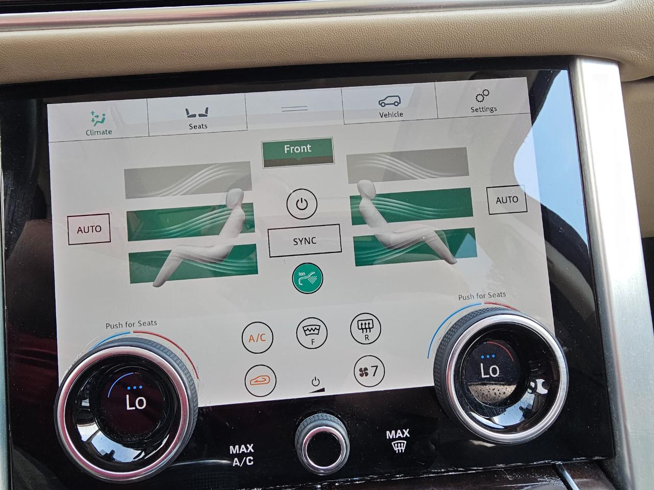 Land Rover Range Rover V8 Supercharged SWB 2019