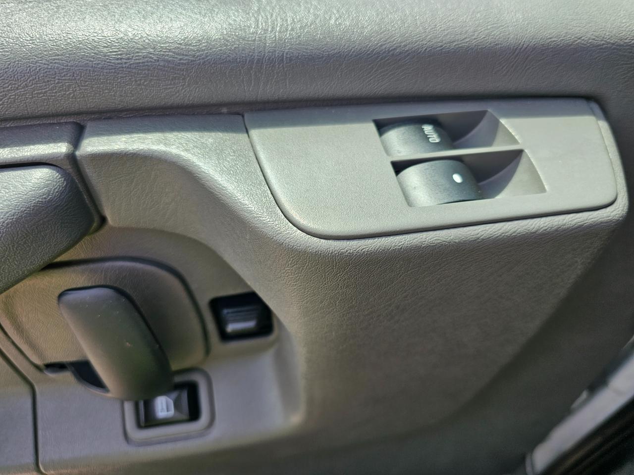 Chevrolet Express Passenger RWD 2500 135" LT 2014