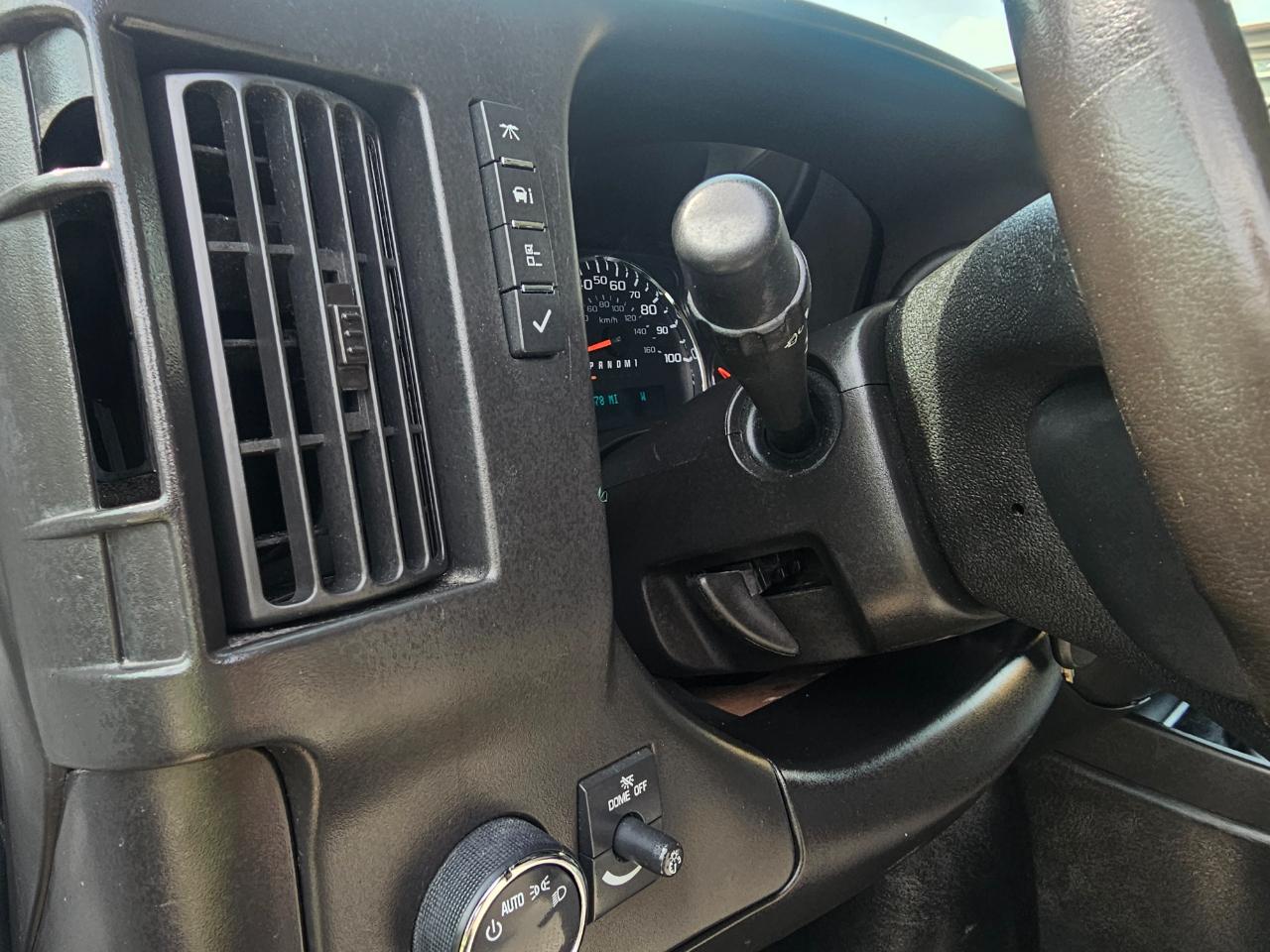 Chevrolet Express Passenger RWD 2500 135" LT 2014