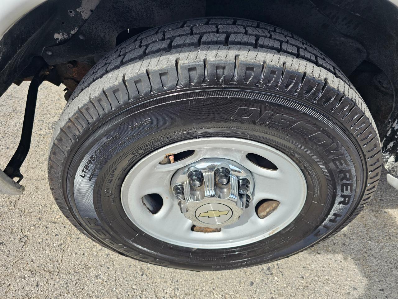 Chevrolet Express Passenger RWD 2500 135" LT 2014