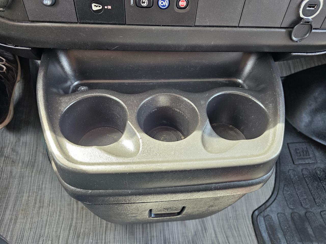 Chevrolet Express Passenger RWD 2500 135" LT 2014