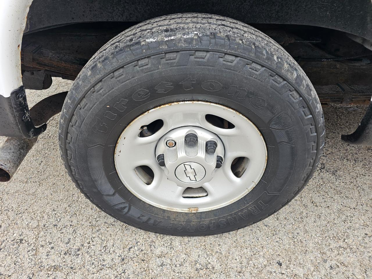 Chevrolet Express Cargo Van RWD 3500 155" 2015