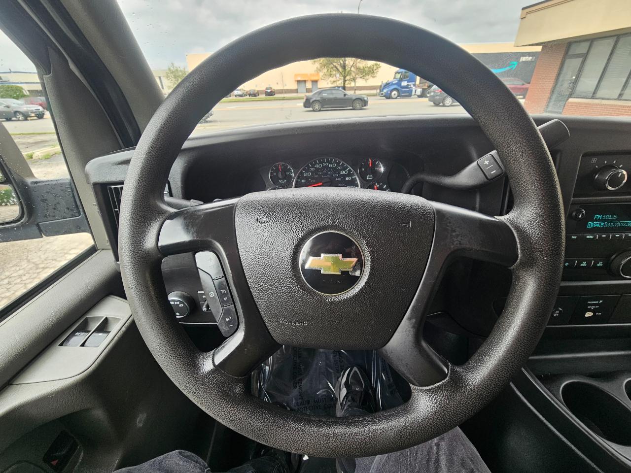 Chevrolet Express Cargo Van RWD 3500 155" 2015