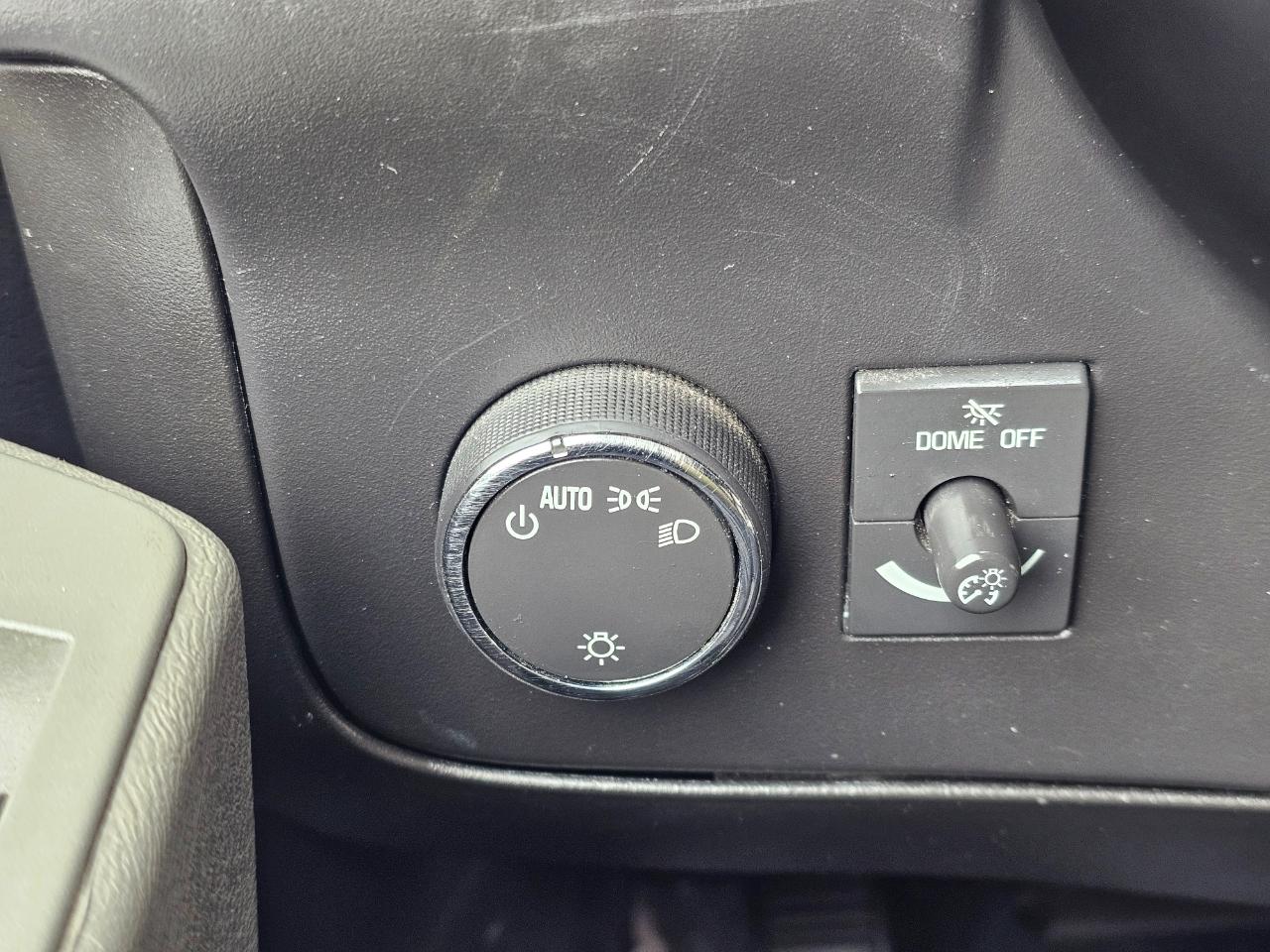 Chevrolet Express Cargo Van RWD 3500 155" 2015