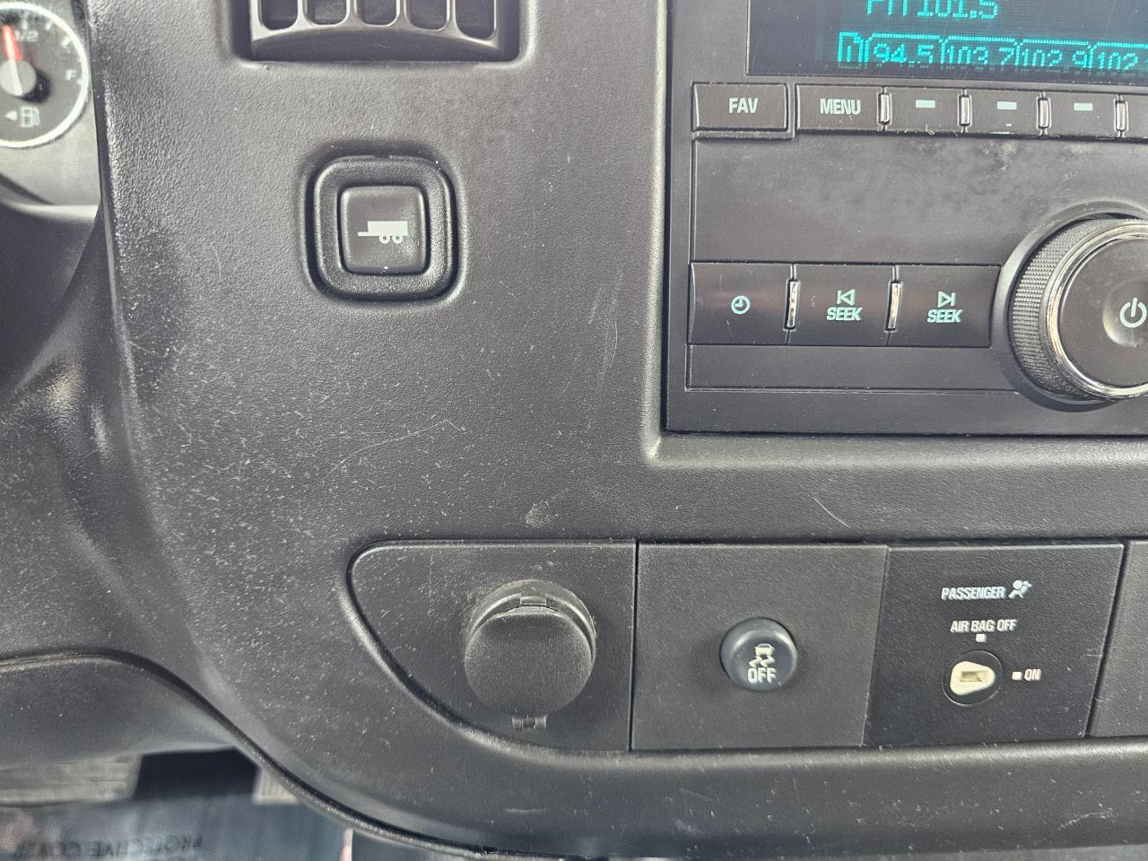 Chevrolet Express Cargo Van RWD 3500 155" 2015