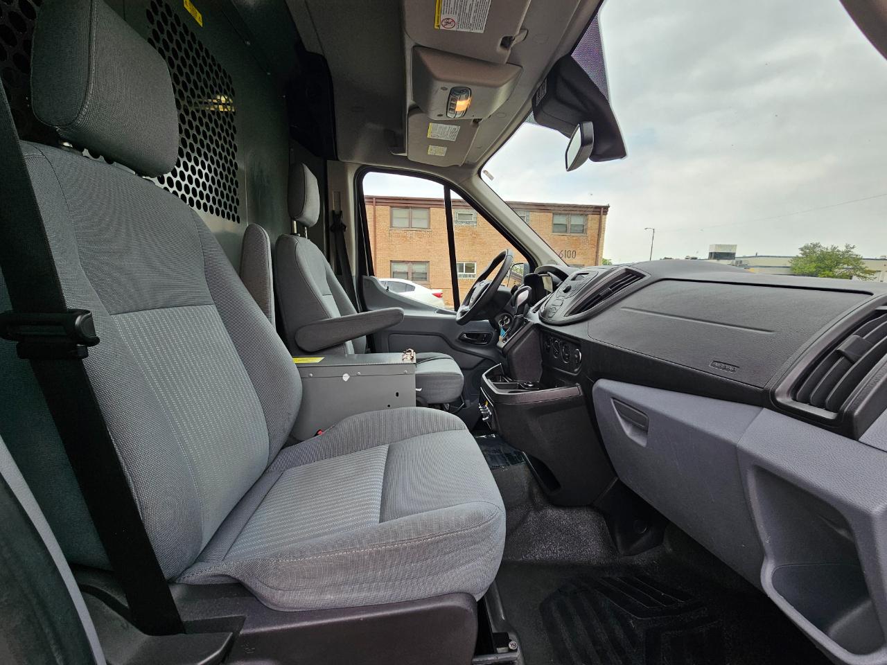 Ford Transit Cargo Van T-250 148" Med Rf 9000 GVWR Sliding RH Dr 2015