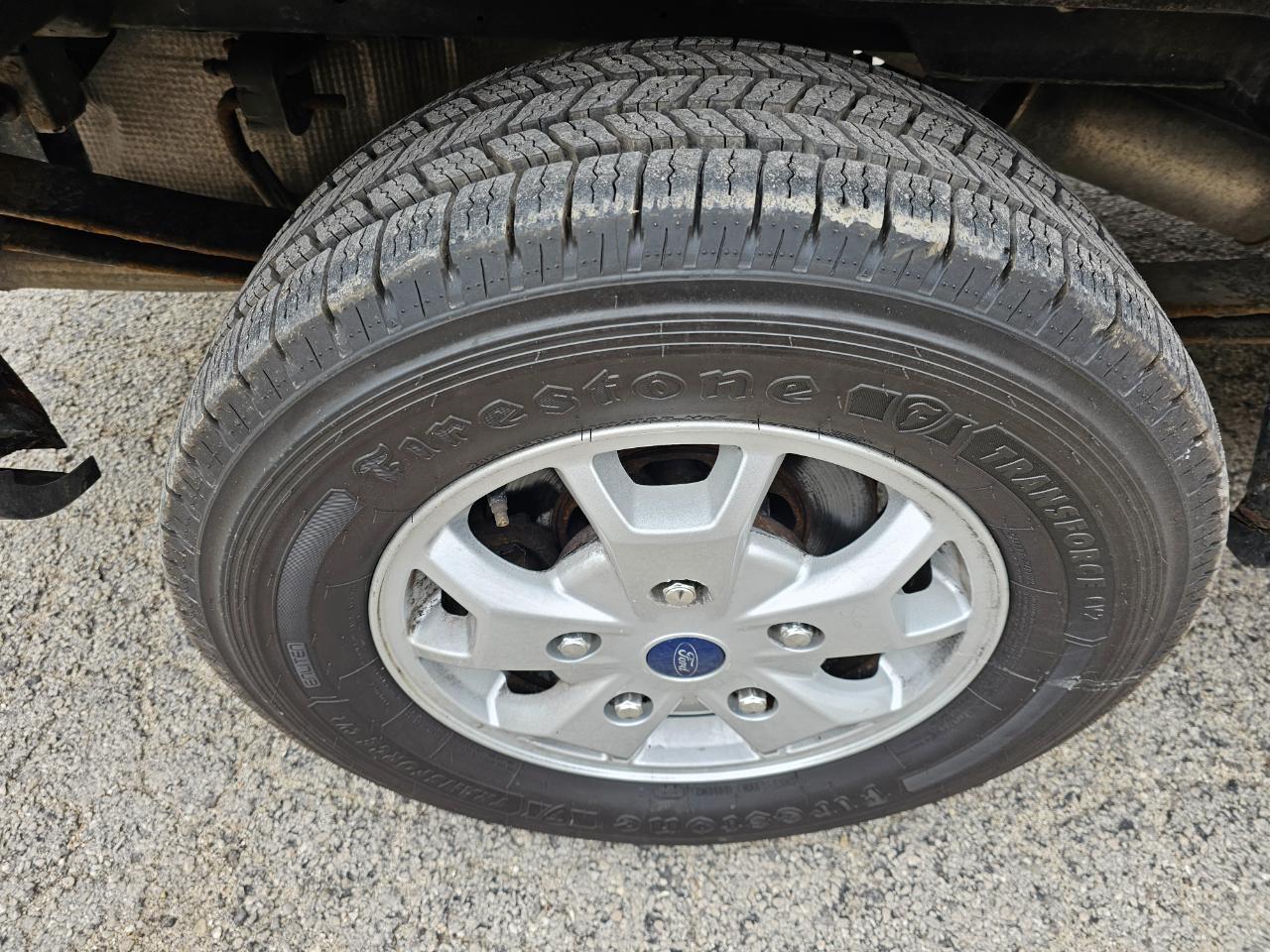 Ford Transit Cargo Van T-250 148" Med Rf 9000 GVWR Sliding RH Dr 2015